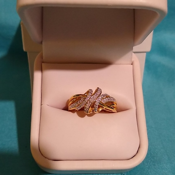 Diamond Ribbon Ring - Picture 3 of 5
